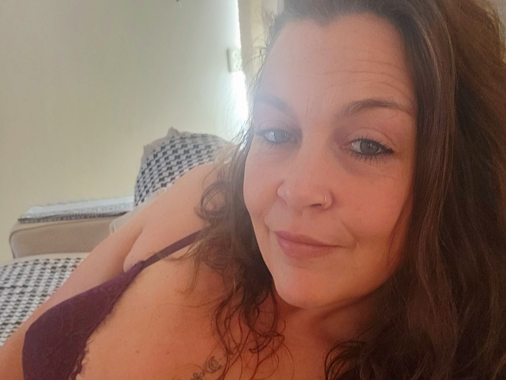 Online livesex met Estella-Secret