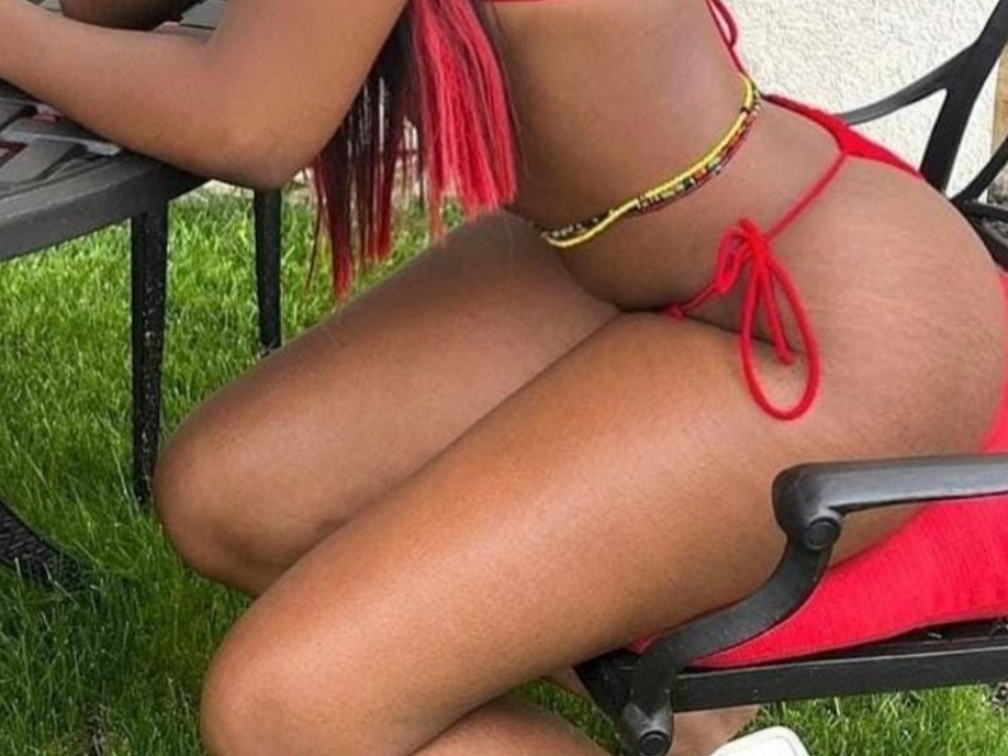 Livesex met Sexykatey uit Emmen