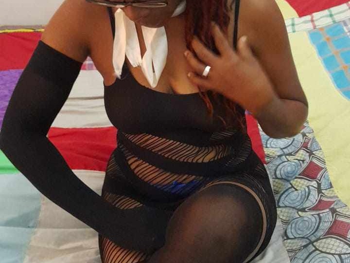 Livesex met eliterebeca uit Nederweert