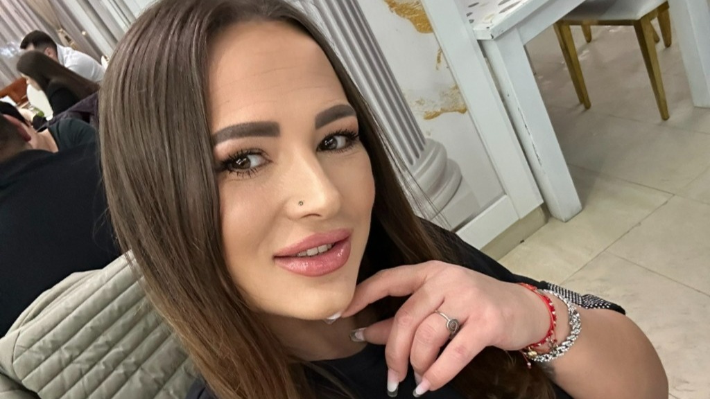 Online livesex met playboydolll