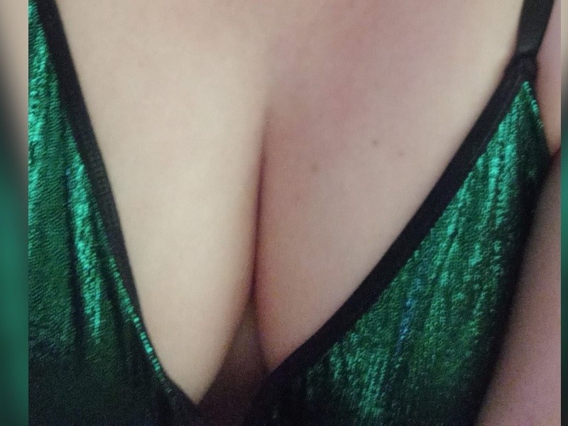 Livesex met sharon1906 van Rotterdam
