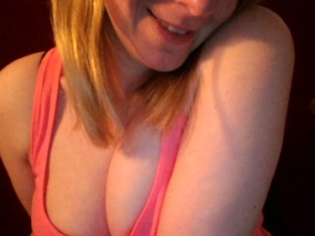 Livesex met sharon1906 uit Rotterdam