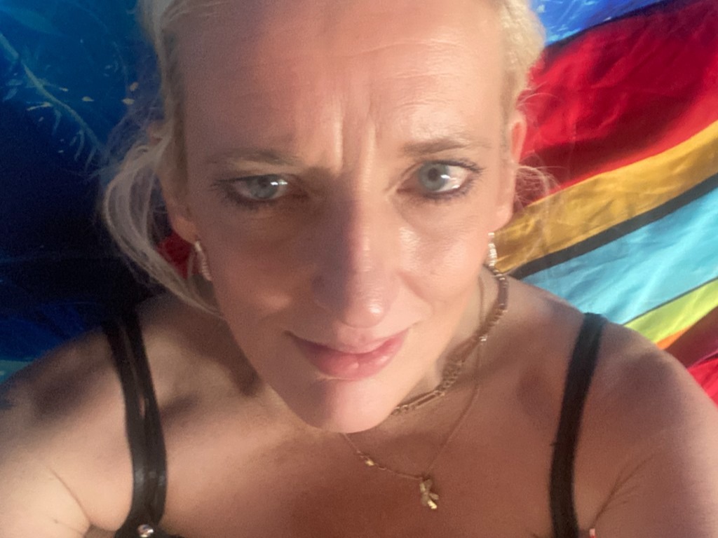 Online livesex met Sabreintje