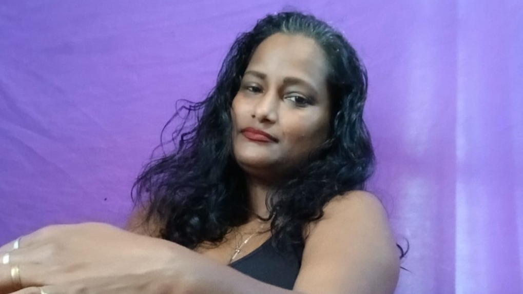 Online livesex met Sweetvirgo
