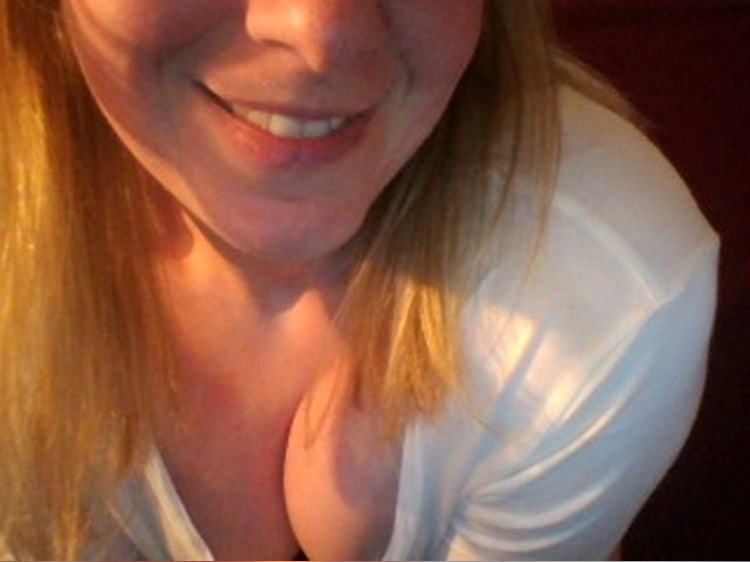 Livesex met sharon1906 uit Rotterdam